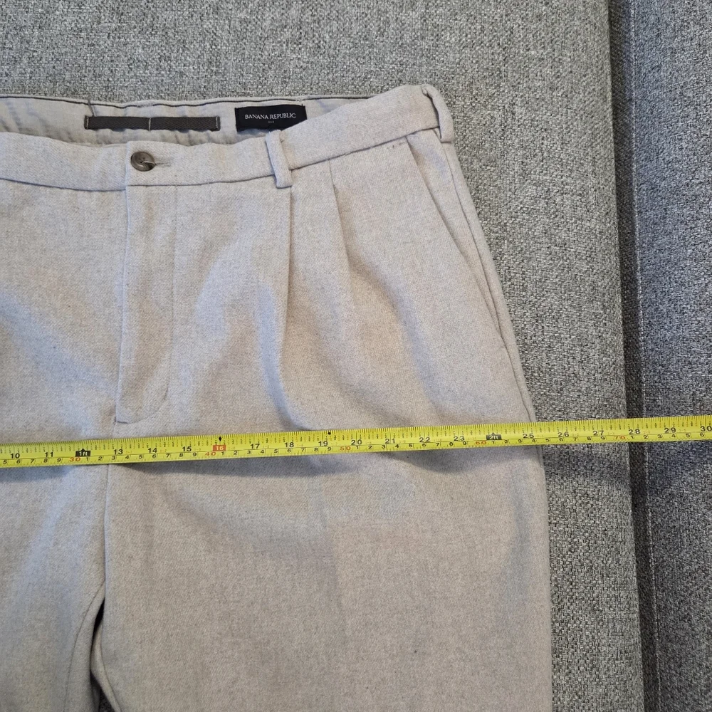 Banana Republic Wool Blend Trouser Pants Mens 38x32 Rustic Beige(38x 29)Actual